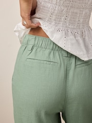 鼠尾草绿 - 智能前开襟亚麻布Blend阔腿裤子 - 8的图像5｝