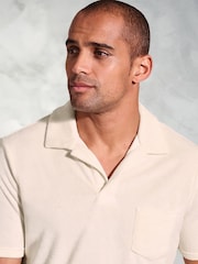 Brook Taverner White Cotton Rich Terry Towelling Polo Shirt - Image 3 of 3