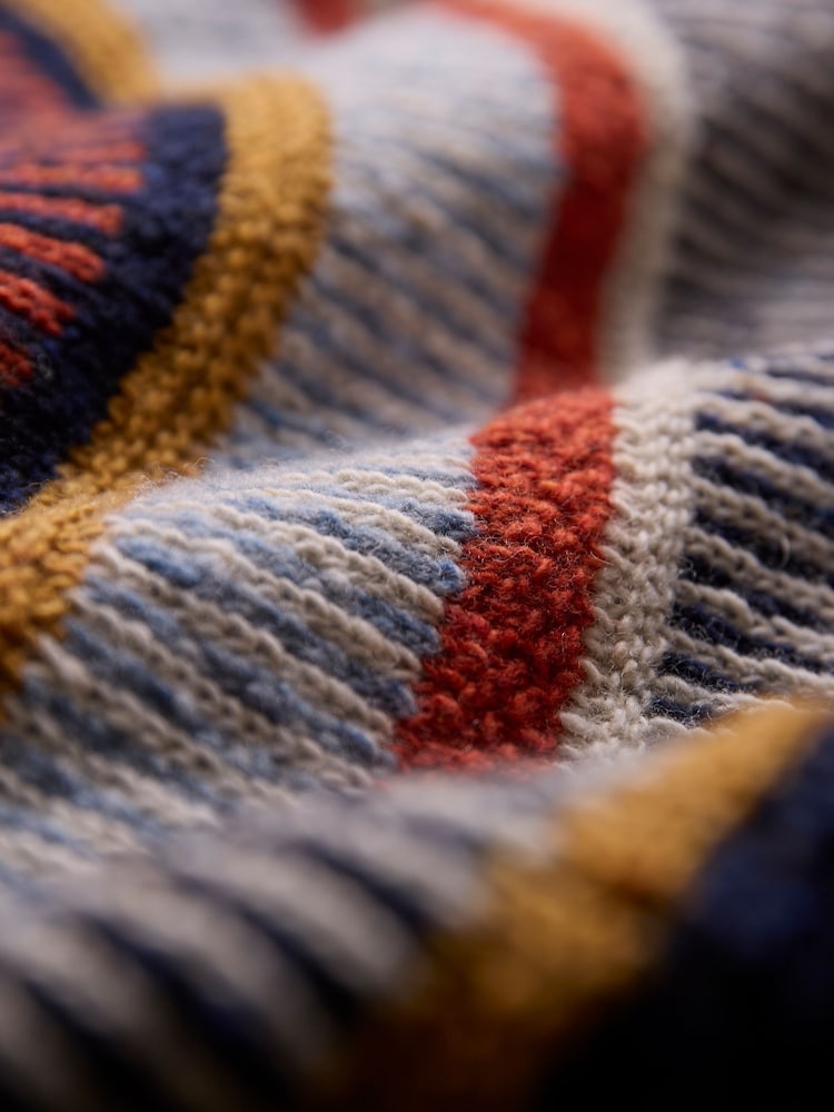 Celtic & Co. Blue Statement Donegal Jumper - Image 2 of 4 Celtic & Co. Blue Statement Donegal Jumper - Image 2 of 4