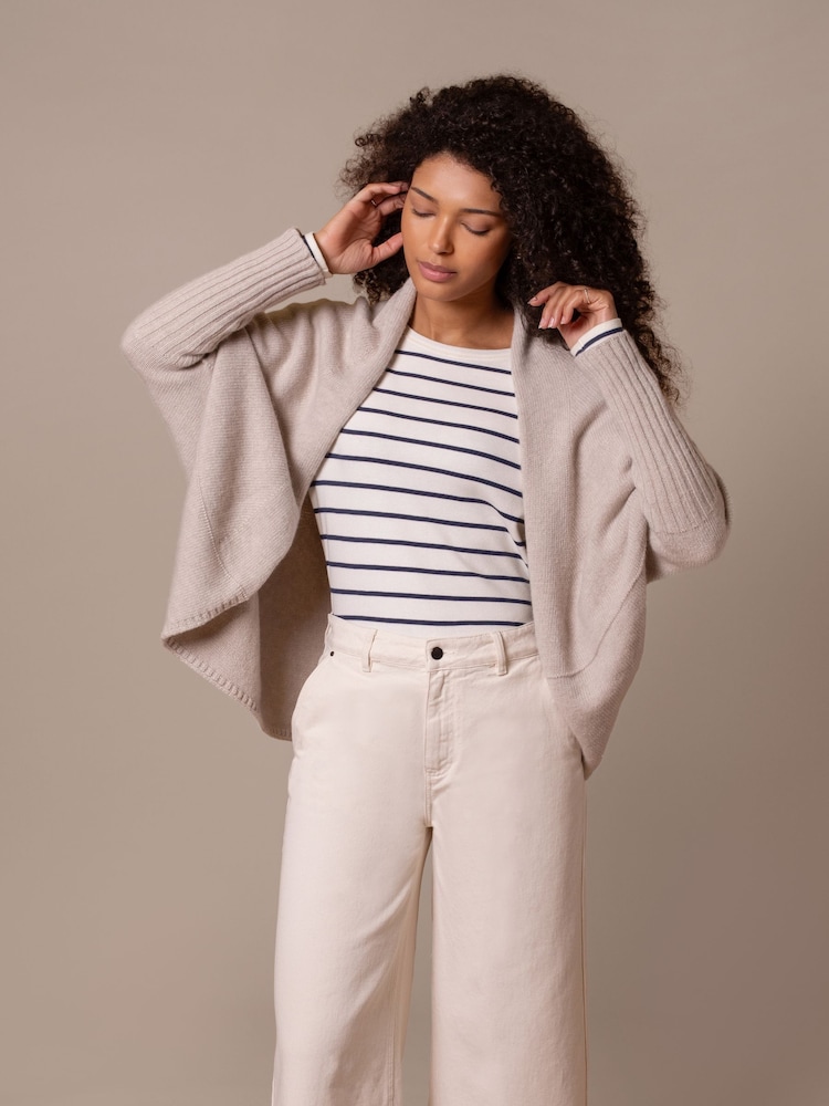 Celtic & Co. Supersoft Cocoon Cardigan - Image 2 of 6 Celtic & Co. Supersoft Cocoon Cardigan - Image 2 of 6