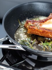 Stellar 5 Piece Silver Induction Draining Saucepan Set - Image 4 of 4
