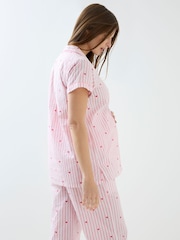 وردي فاتح مخطّط بطبعة قلوب - طقم بيجامة للحوامل من JoJo Maman Bébé - صورة 6 من 6