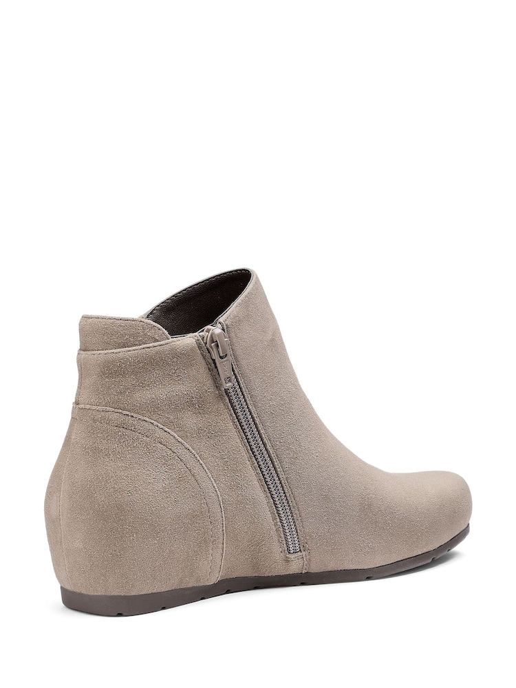 Hotter Brown Wide  Fit Avebury Zip Boots - Image 2 of 4
