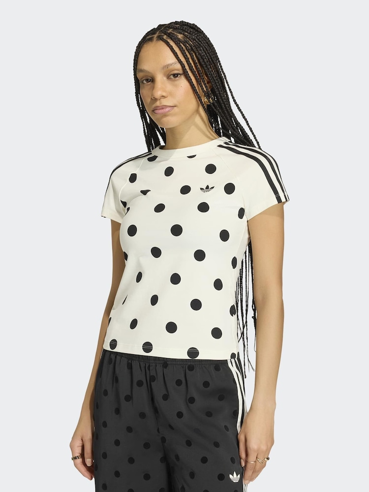 أبيض - adidas Originals Polka Dot Cali T-Shirt - صورة 1 من 6
