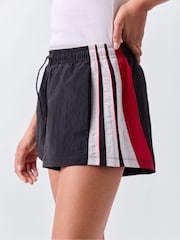 أسود - adidas Originals Santiago Shorts - Image 4 of 5