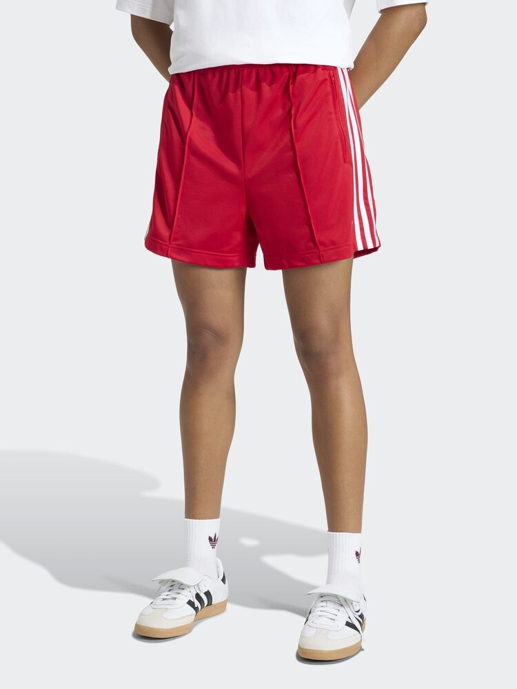 紅色 - adidas Originals Firebird 短褲 - 圖片 2，共 9