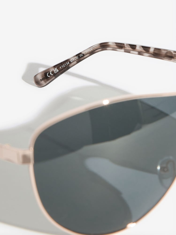 Friends Like These Black Fashion Visor Sunglasses - Image 3 of 3