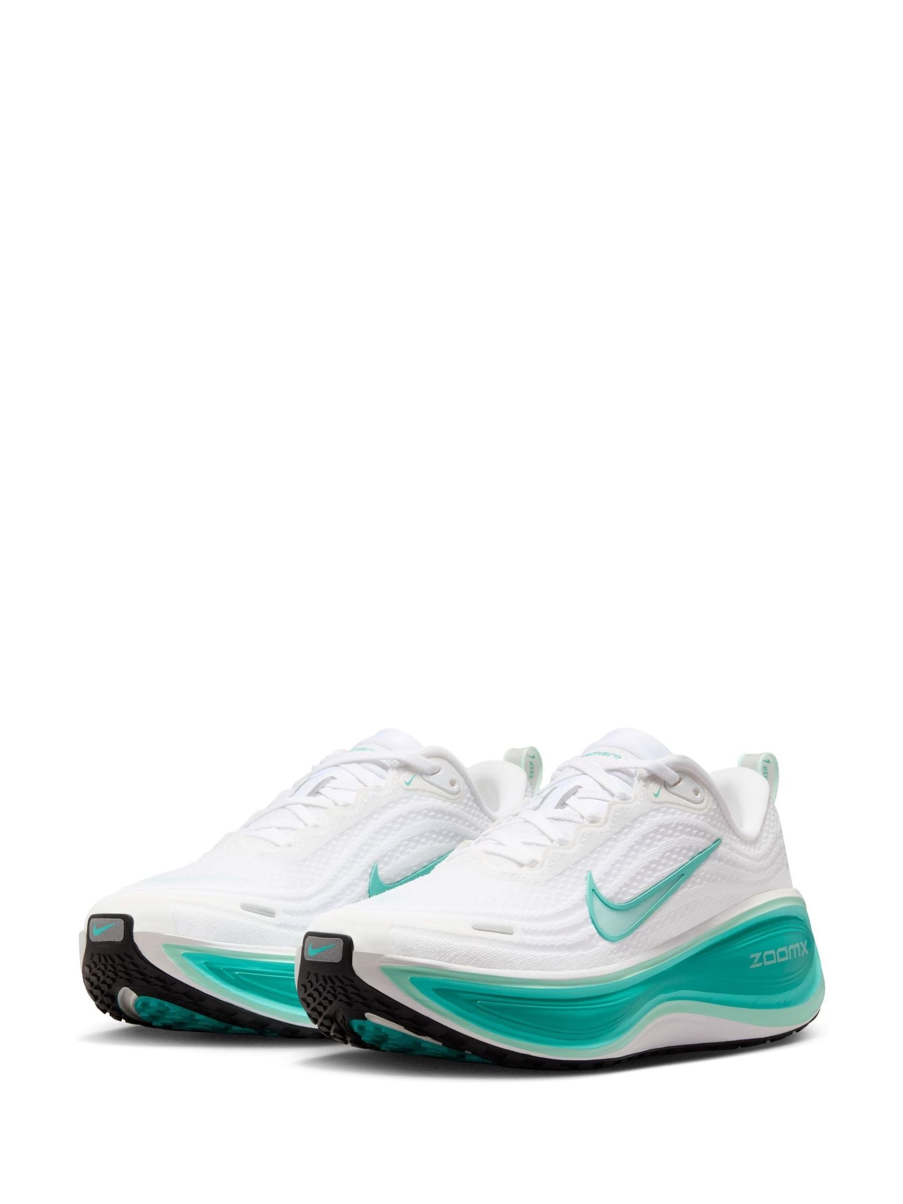 Cumpără Alb Albastru - Nike Vomero Plus Road Running Trainers from