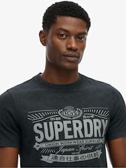 Camiseta Superdry Heritage Brand Relaxed - Imagem 5 de 7