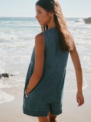 Mittelblau - Denim-Overall mit V-Ausschnitt und Bindegürtel vorne - Bild 4 von 5