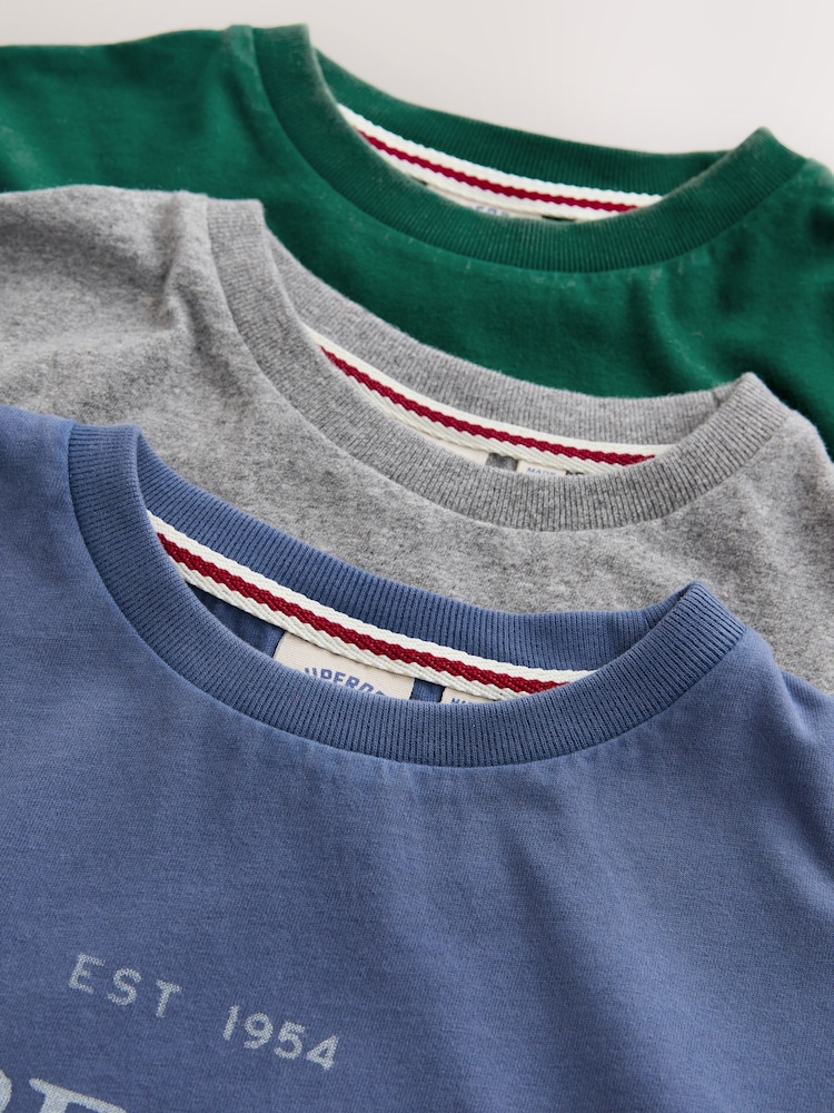 Superdry Green/Blue T-Shirts 3 Pack - Image 8 of 8 Superdry Green/Blue T-Shirts 3 Pack - Image 8 of 8