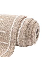 Gallery Home Taupe Dakota Tufted Linear Rug - Image 4 of 6