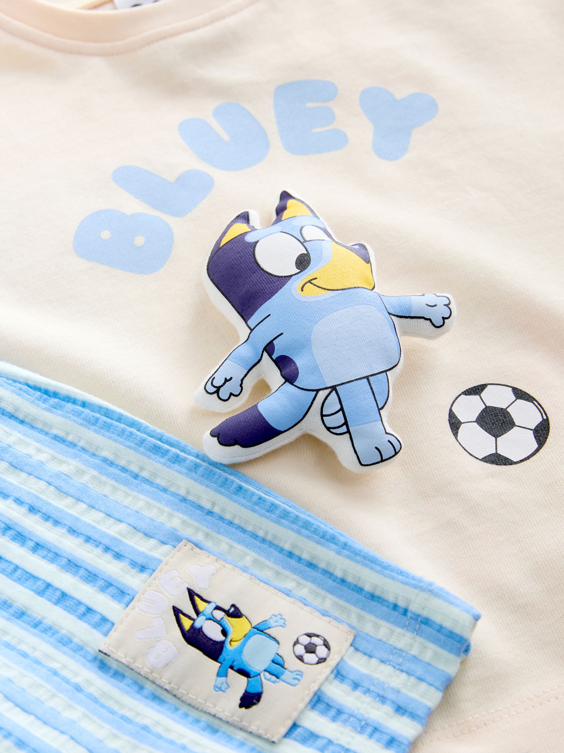 Next：日本 エクリュ ホワイト - Bluey サッカー ショートパンツセット