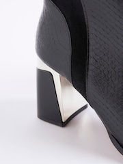 River Island Black Wide Fit Metal Heel Knee High Boots - Image 5 of 5