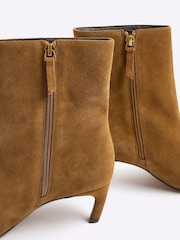 River Island Brown Pointed Toe Kitten Heel Boots - Image 5 of 5