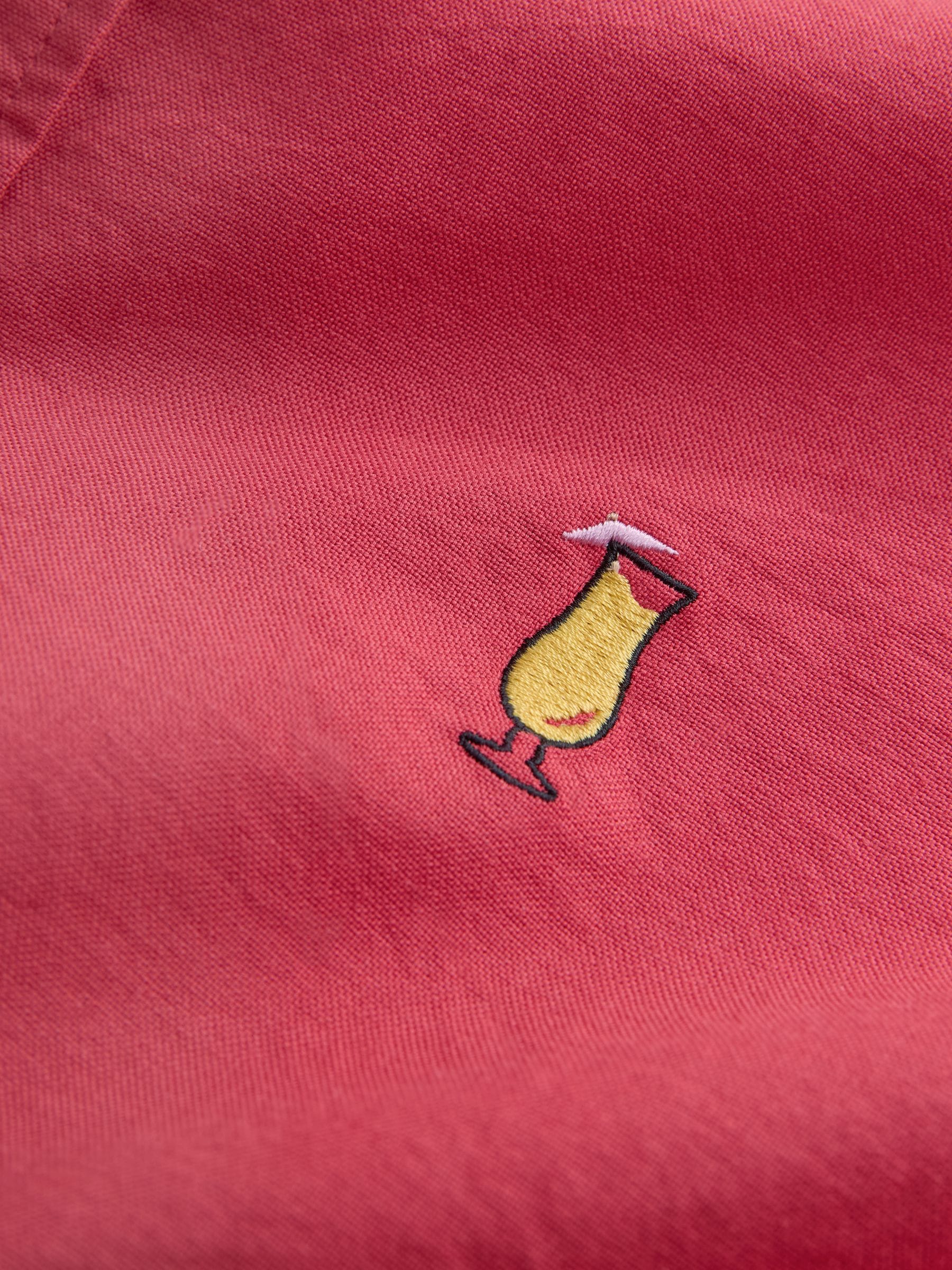 Next：日本 レッド/ピンク刺繍 - 薄手オックスフォード半袖シャツ from
