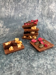 The Gourmet Chocolate Pizza Co Delicious Fruit & Nut Milk Chocolate Mendiants - Image 3 of 3