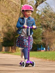 Micro Scooters Blue LED Maxi Deluxe Scooter - Image 1 of 5