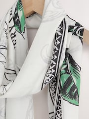 White Floral Script - Eșarfă subțire - Imaginea 3 din 4