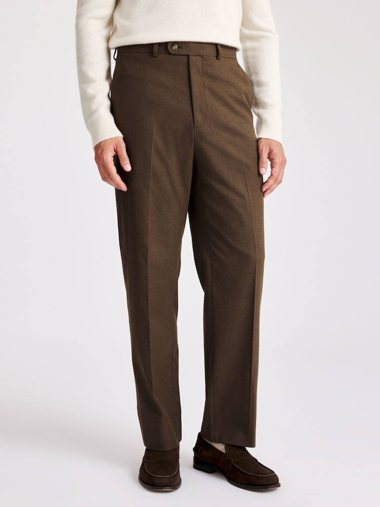 MOSS MOSS Relaxed Fit Chestnut Flannel Brown Trousers - Imagem 1 de 3