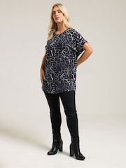 Yours Curve Grey Raglan T-Shirt - Image 3 of 5