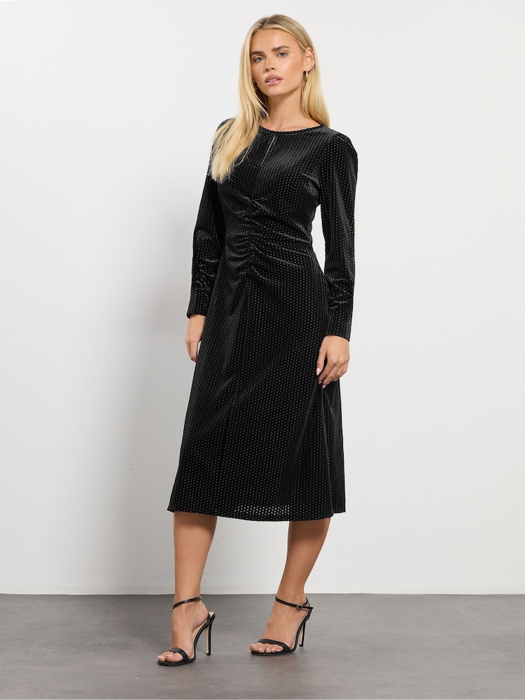 M&Co Petite Keyhole Velvet Dress - Imagem 2 de 5