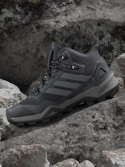 adidas Terrex Black Skychaser Mid GORE-TEX Hiking Trainer - Image 6 of 12
