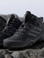 adidas Terrex Black Skychaser Mid GORE-TEX Hiking Trainer - Image 8 of 12