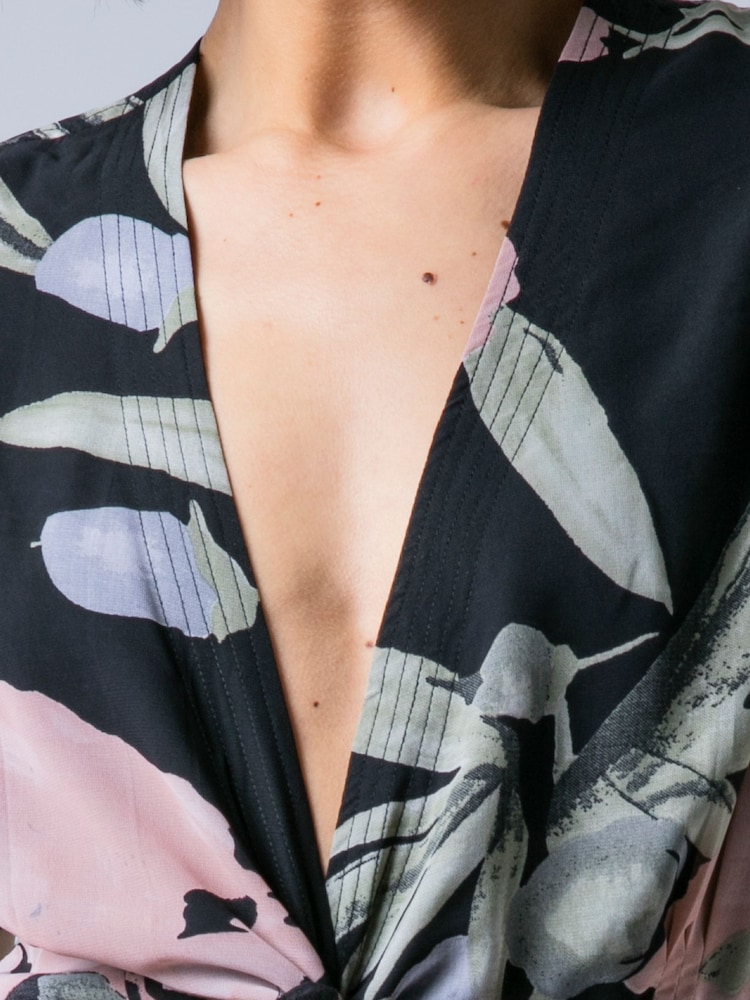 Religion Anja Wrap 2 Way Maxikjole i myk Blomstrete print på Georgette - Bilde 7 av 7