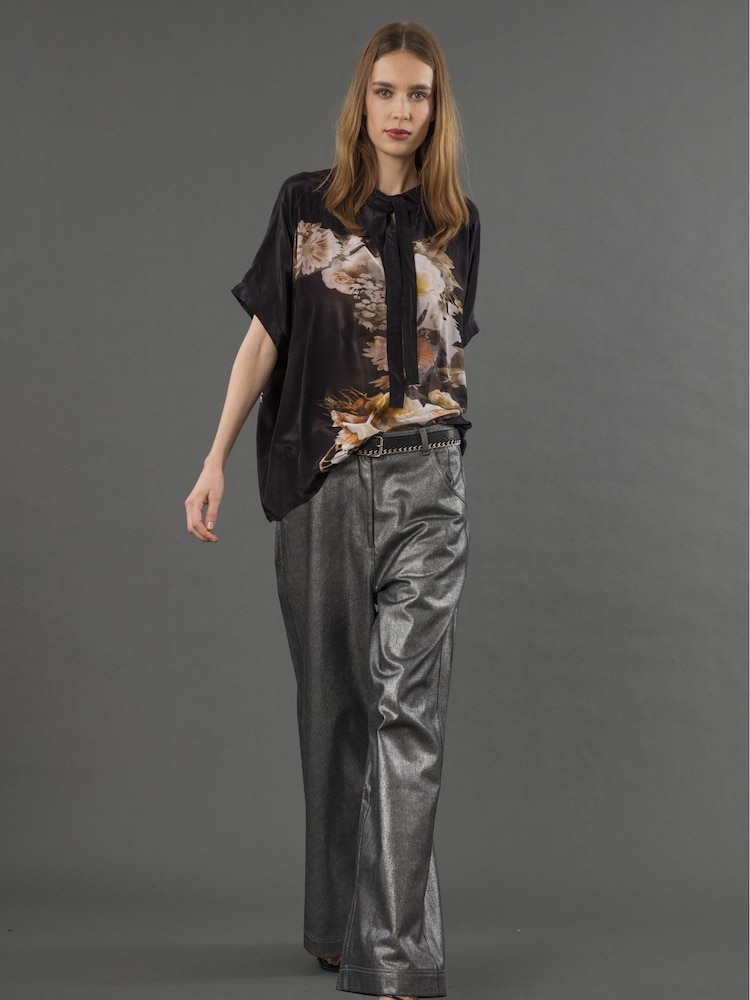 Religion Black Lola Oversized Blouse In Large Floral Placement Print - Image 6 of 6 Religion Black Lola Oversized Blouse In Large Floral Placement Print - Image 6 of 6