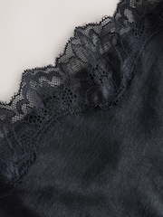कालो - Lace Trim Cami Top With Linen - 9मध्ये 8 तस्बिर