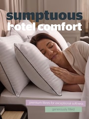 Silentnight Hotel Collection Luxury Piped Pillows 4 Pack - Image 4 of 9