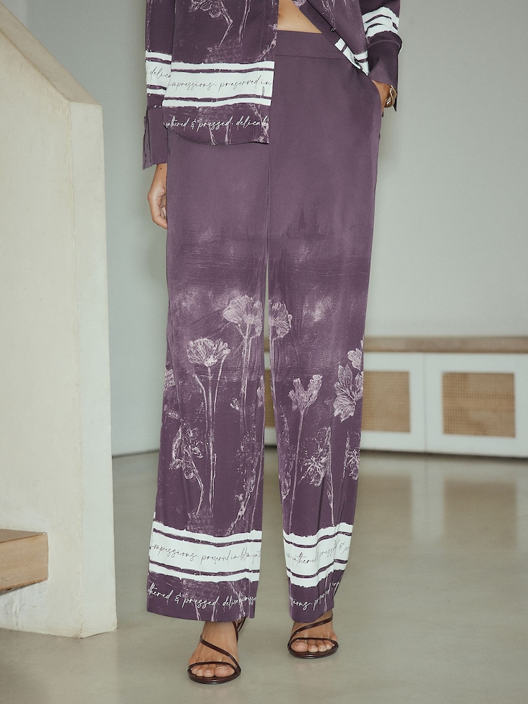 Lilla blomsterkanttrykk - Elasticated Wide Leg Trousers - Bilde 2 av 8