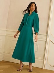 Love & Roses Bright Green Pleated Detail Midi Dress - Image 3 of 4