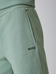ירוק בהיר - BOSS מכנסיים קצרים במרקם וופל - תמונה 4 מתוך 6