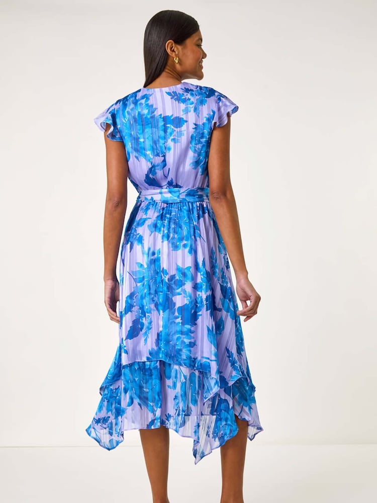 Vestido midi envelope com babados florais romanos - Imagem 2 de 5
