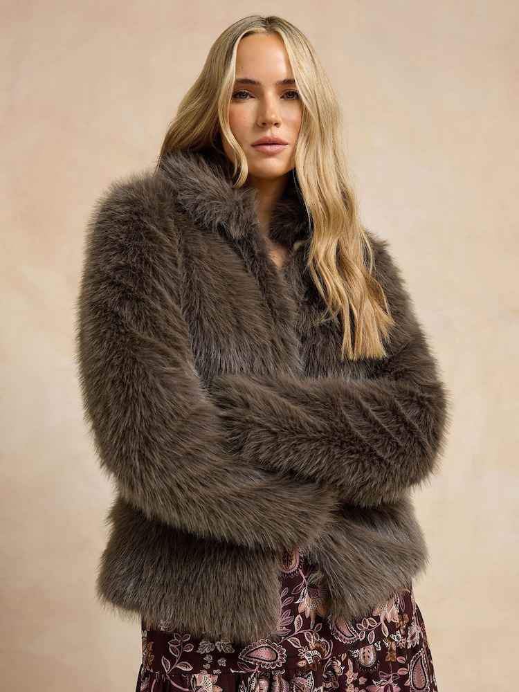 ファージャケット east twenty box とは 9TWENTY Micro Fur Rhinestone 