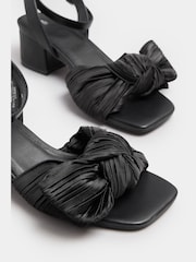 Preto - Sandália Yours Curve Extra-Wide Fit Mid Bow Block - Imagem 5 de 5
