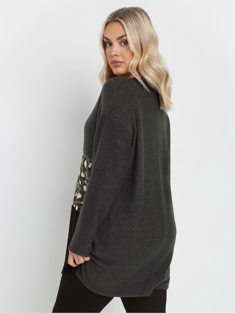 Yours Curve Grey Leopard Print Colourblock Jumper - Image 2 of 5 Yours Curve Grey Leopard Print Colourblock Jumper - Image 2 of 5