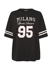 Yours Curve Black Placement Varsity 95 Boxy T-Shirt - Image 5 of 5