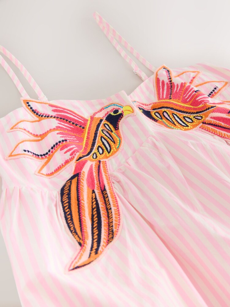 وردي مقلم - فستان متوسط الطول مطرّز طيور استوائية - Image 8 of 8