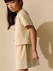 Amarillo - Embroidery Tie Shorts Set (3-16yrs) - Imagen 2 de 10