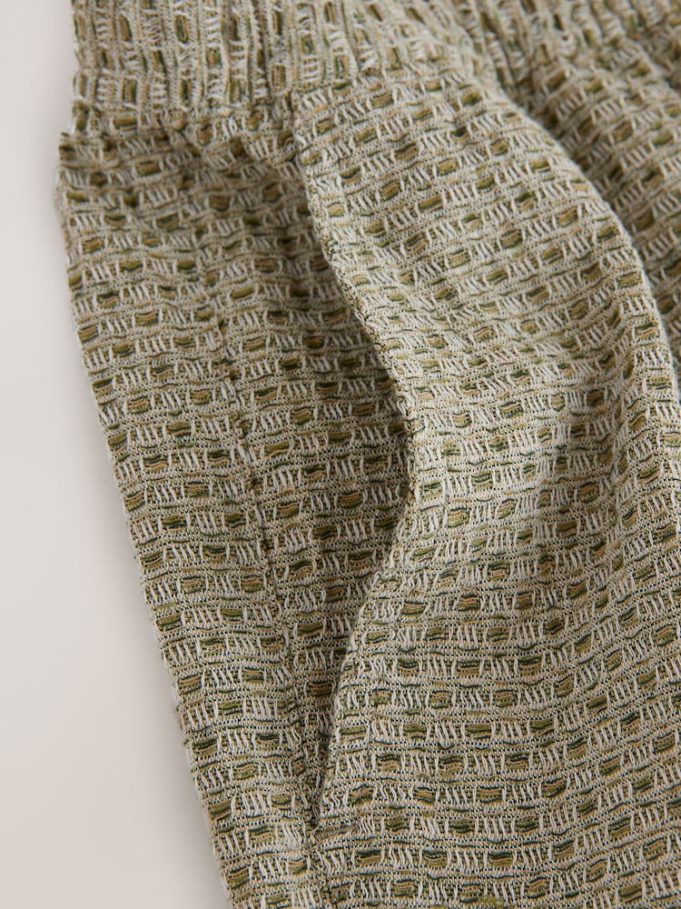 Salbeigrün - Shorts mit Waffelstruktur und Kordelzugbund - Bild 10 von 10