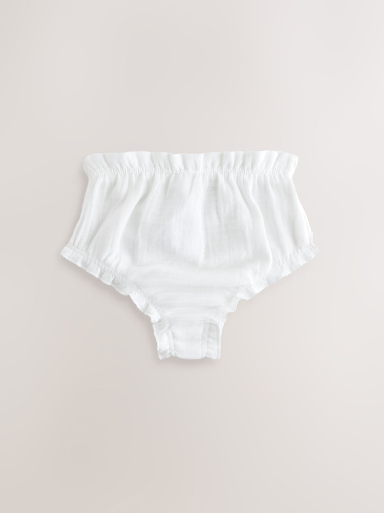 أبيض - Woven Baby Knickers 3 Pack (0mths-2yrs) - صورة 2 من 7 أبيض - Woven Baby Knickers 3 Pack (0mths-2yrs) - صورة 2 من 7