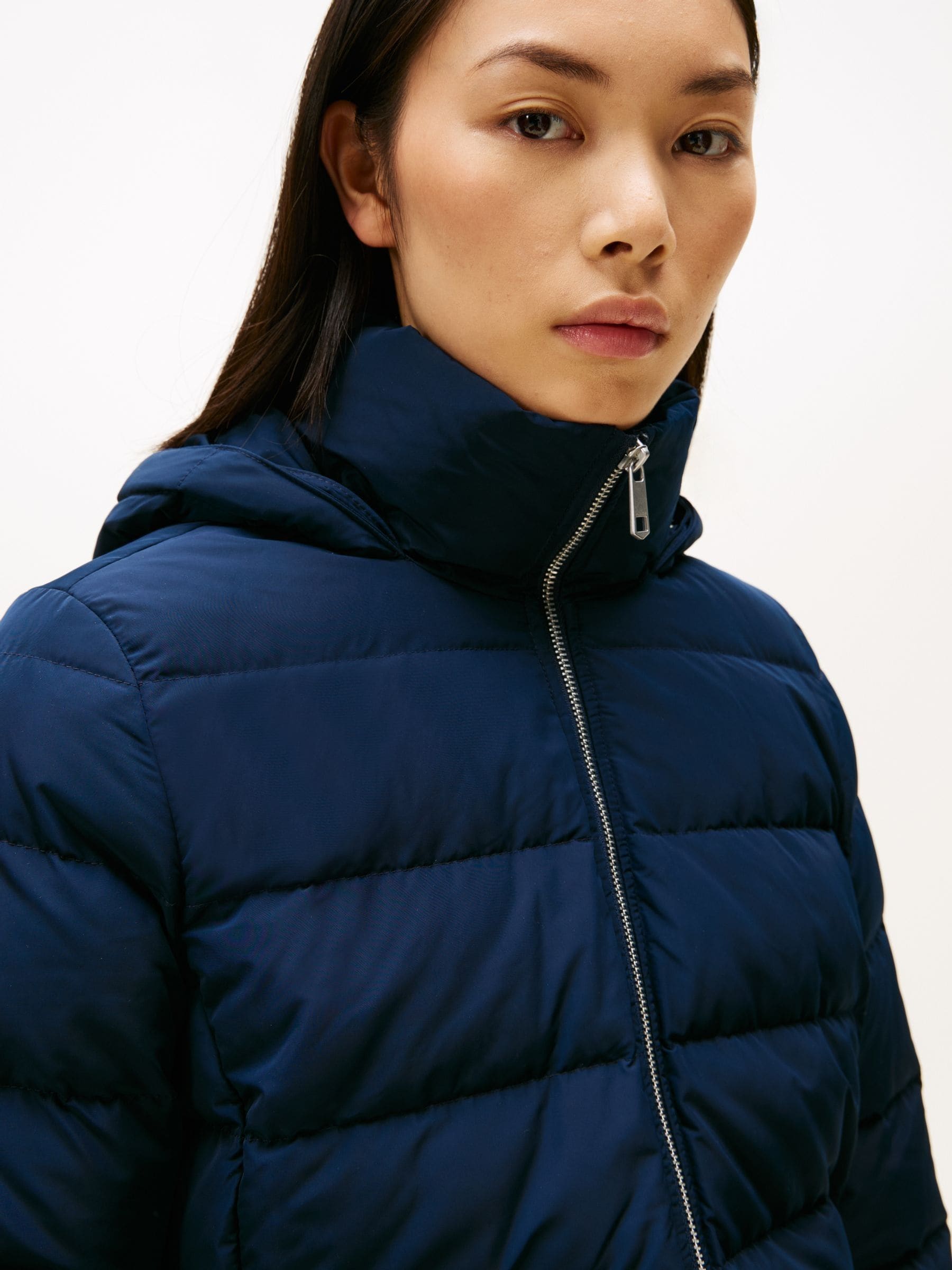 Next：日本 Tommy Hilfiger フェイクファー フード付き ダウン