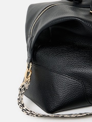Oliver Bonas Black Weekend Bag - Image 5 of 6