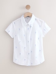 Imprimé nœud blanc/bleu - Chemise Extensible à manches courtes ajustée essentielle - Image 5 sur 7