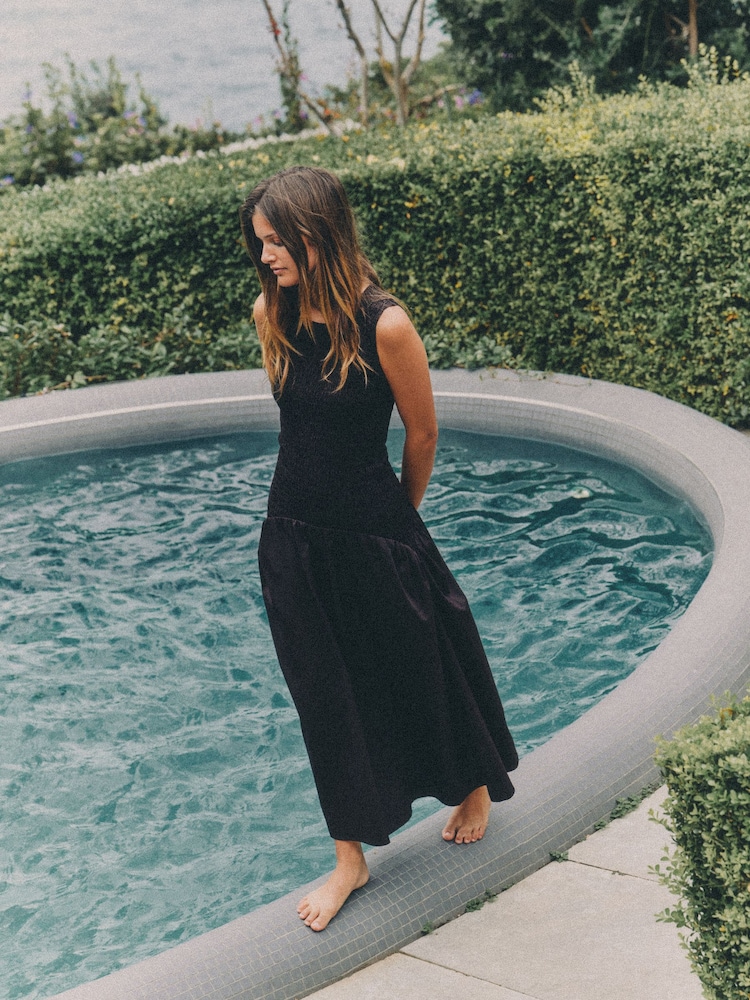 The Set 2 Pack Shirred Sleeveless Maxi Dress Chocolate Brown/Off White - Image 1 of 6 The Set 2 Pack Shirred Sleeveless Maxi Dress Chocolate Brown/Off White - Image 1 of 6