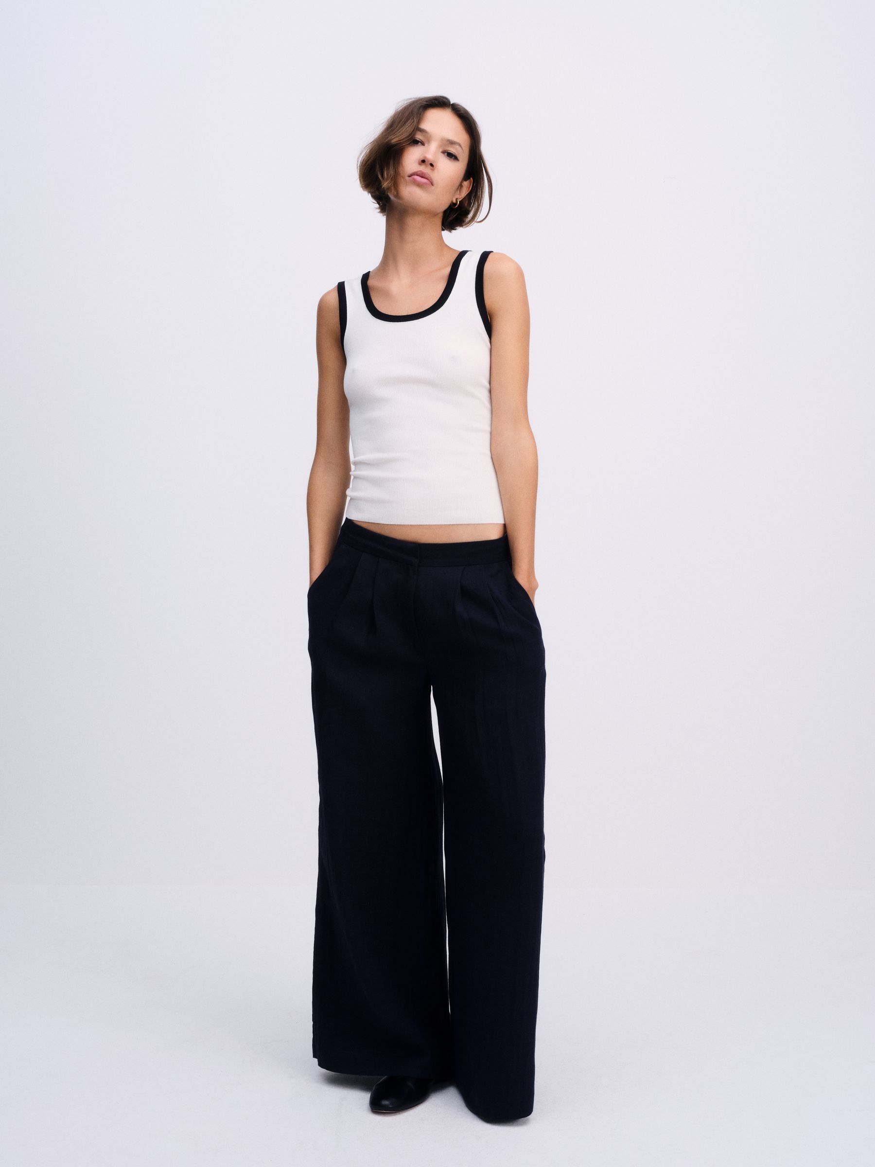 ANDMARY ネイビー タンクトップ TOPS