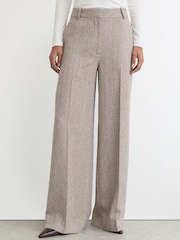 Reiss Grey Isla Petite Wide-Leg Textured Tailored Trousers - Image 3 of 7